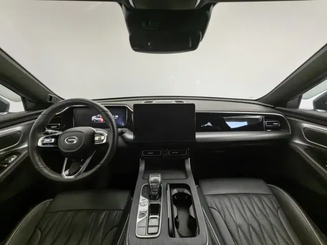 GAC Trumpchi GS8 — Фото автомобиля 5