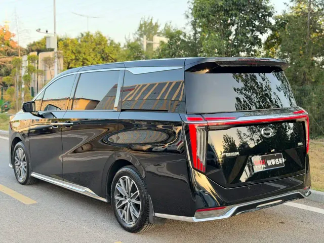 GAC Trumpchi M8 — Фото автомобиля 7