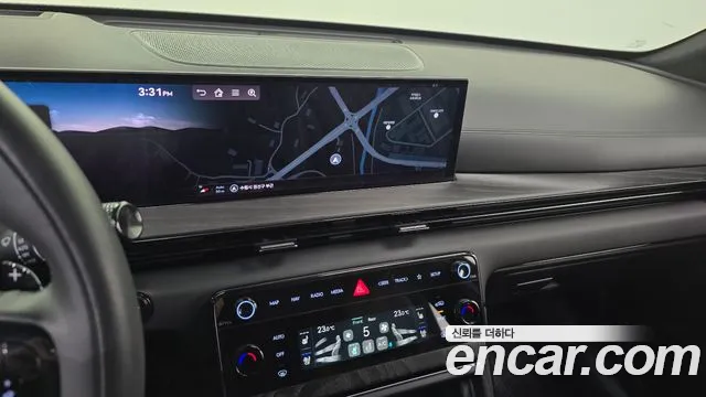 Genesis GV80 — Фото автомобиля 19