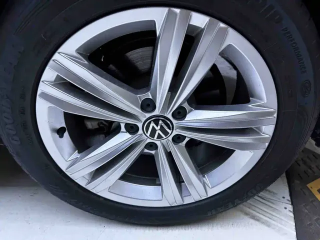 Volkswagen Magotan — Фото автомобиля 24