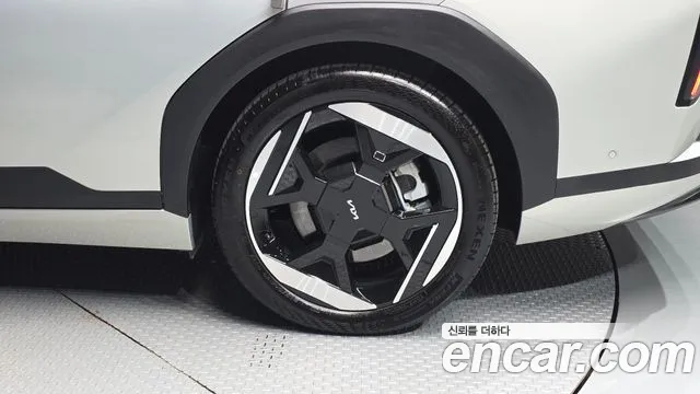 Kia EV4 — Фото автомобиля 6