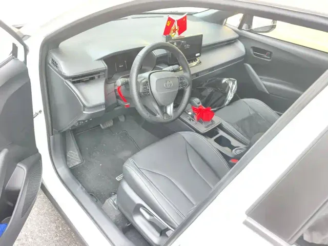 Toyota Corolla Cross — Фото автомобиля 9