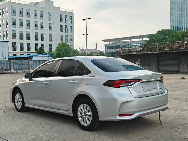 Toyota Corolla — Фото автомобиля 5
