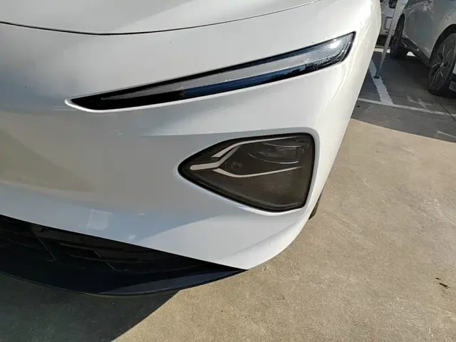 Roewe D7 — Фото автомобиля 23