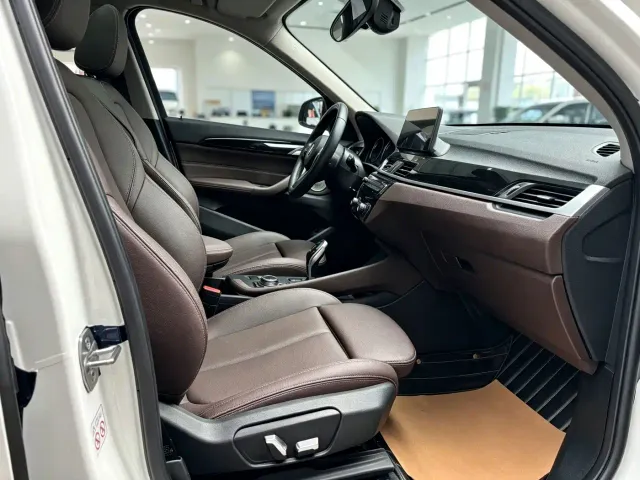 BMW X1 — Фото автомобиля 7