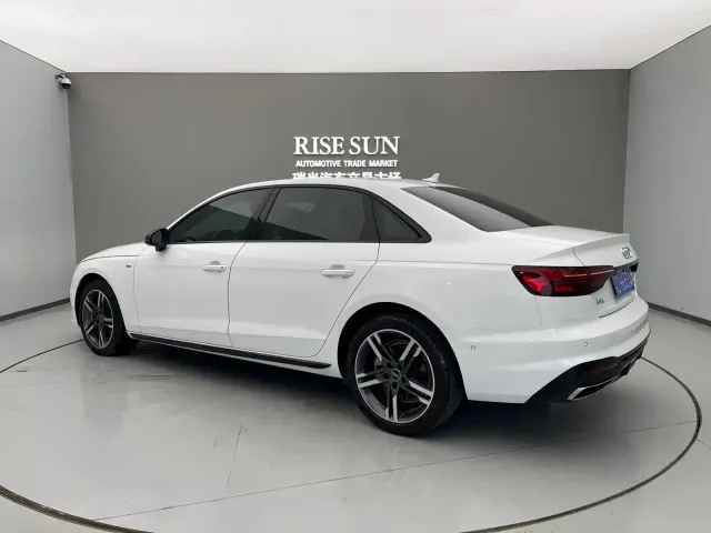 Audi Audi A4L 2022 40 TFSI Luxury Dynamic — Фото автомобиля 6