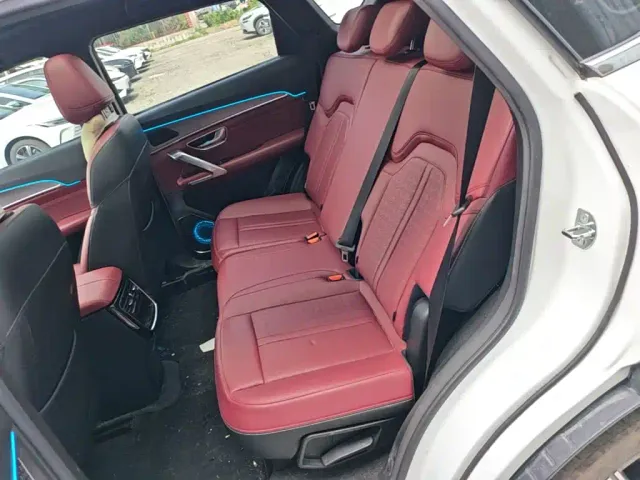 Jetour X70 Plus — Фото автомобиля 16