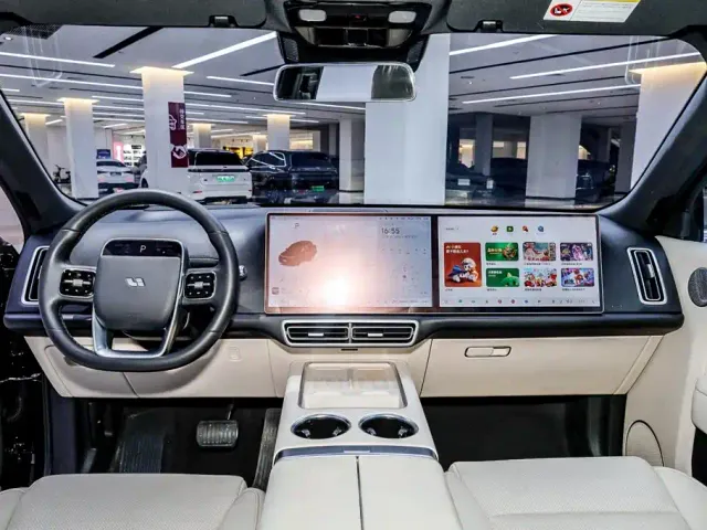 Li Auto L8 — Фото автомобиля 24