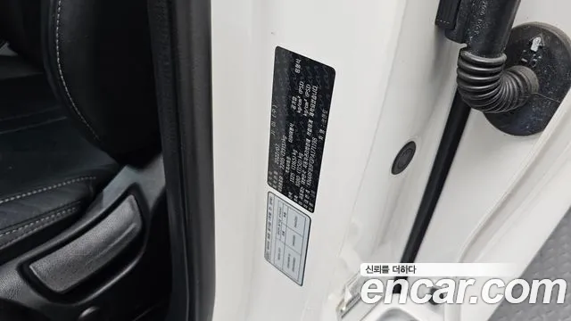 Kia Sorento Sorento 4-е поколение Бензин 2.5T 2WD — Фото автомобиля 28