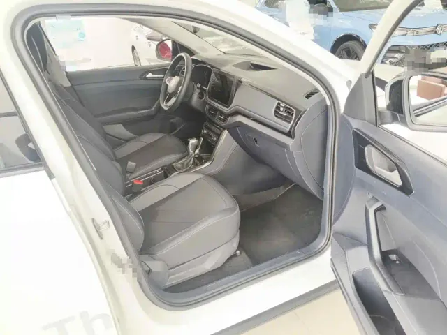 Volkswagen Tharu — Фото автомобиля 10