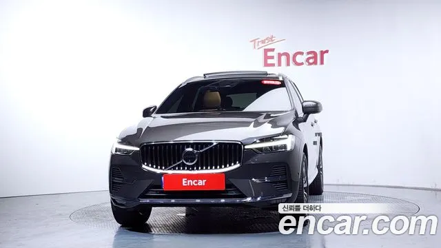 Вольво XC60 — Фото автомобиля 2