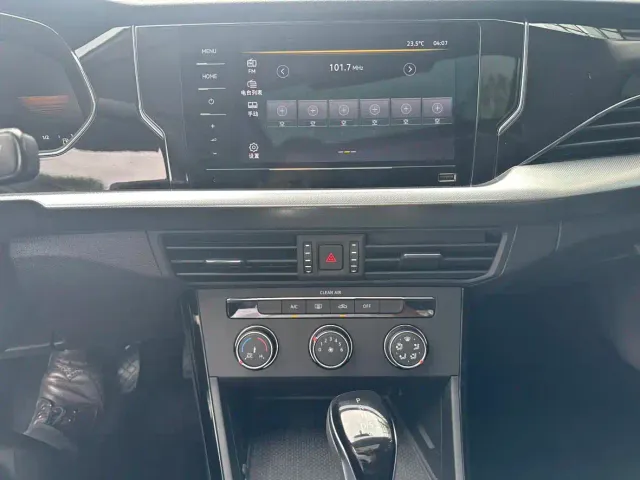Volkswagen Passat — Фото автомобиля 13