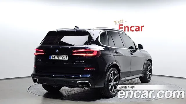 BMW X5 — Фото автомобиля 2