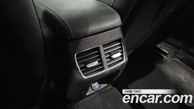 Hyundai Sonata — Фото автомобиля 30