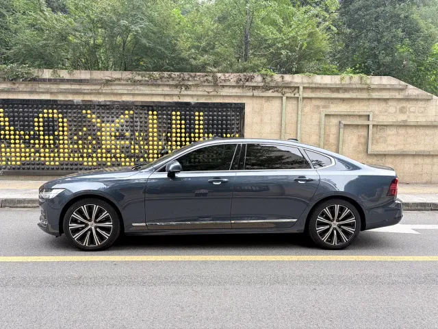 Volvo S90 — Фото автомобиля 7