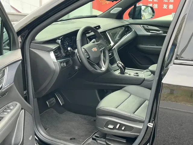 Cadillac XT6 — Фото автомобиля 4