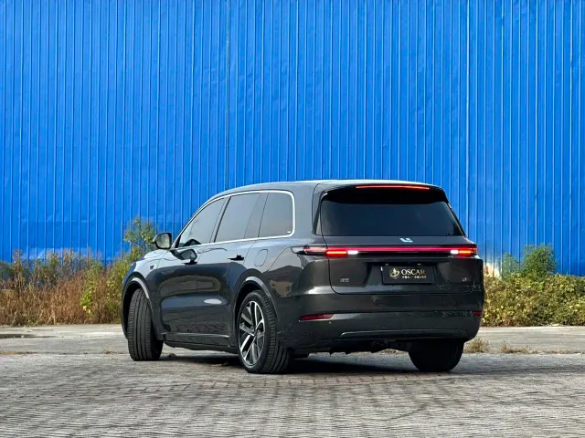Li Auto L9 — Фото автомобиля 5