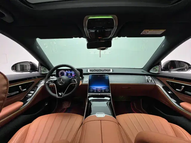 Mercedes-Benz S-Class — Фото автомобиля 10
