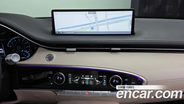 Genesis GV70 — Фото автомобиля 14