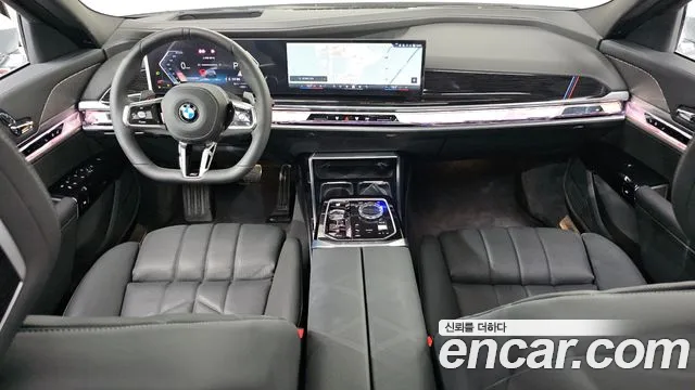 BMW 7-Series 7 серия (G70) 740i xDrive M Sport — Фото автомобиля 7