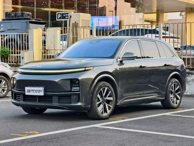 Li Auto L7 — Фото автомобиля 2