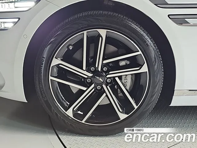 Genesis G80 RG3 — Фото автомобиля 5