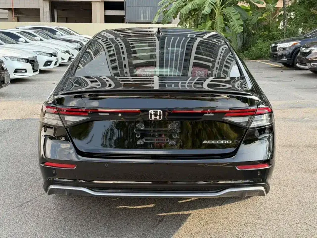 Honda Accord — Фото автомобиля 9