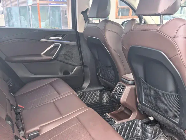 BMW X1 — Фото автомобиля 8