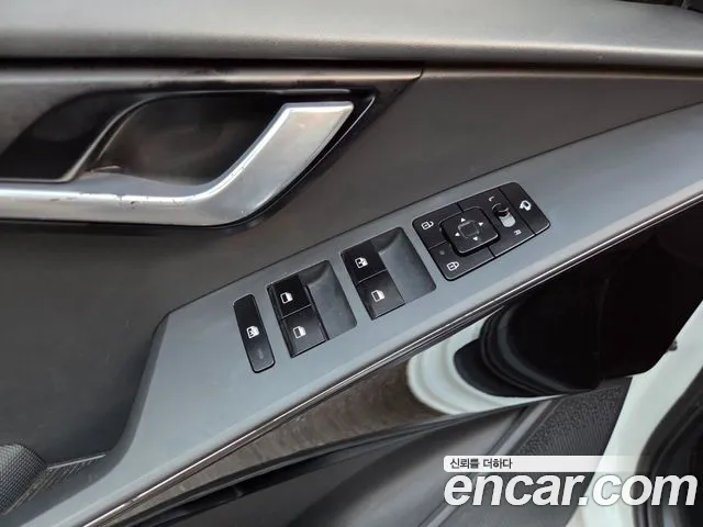 Kia Niro Niro (New) — Фото автомобиля 11