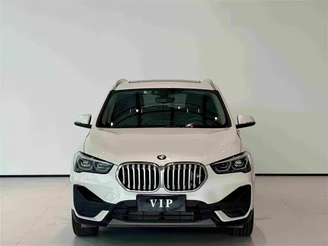 BMW X1 — Фото автомобиля 2