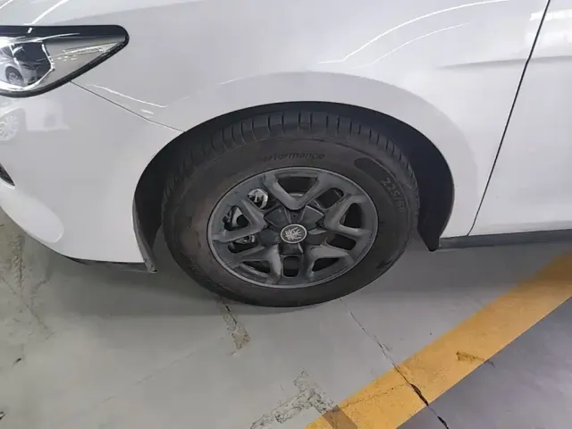 BYD Qin PLUS — Фото автомобиля 22