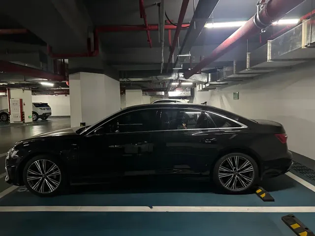 Audi A6L — Фото автомобиля 8