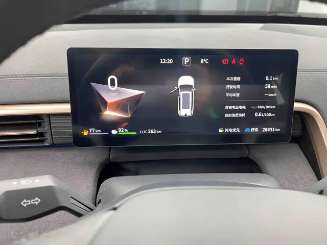 Dongfeng eπ 008 — Фото автомобиля 7
