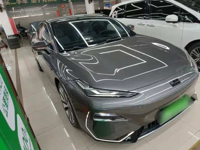 Geely Galaxy E8 — Фото автомобиля 3