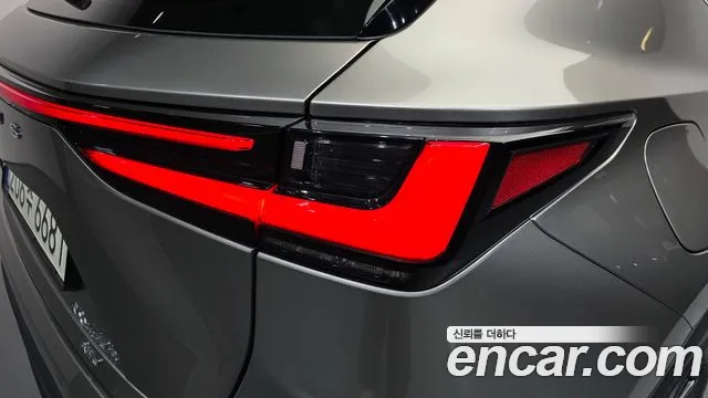 Lexus NX NX450h+ 2nd Gen — Фото автомобиля 8