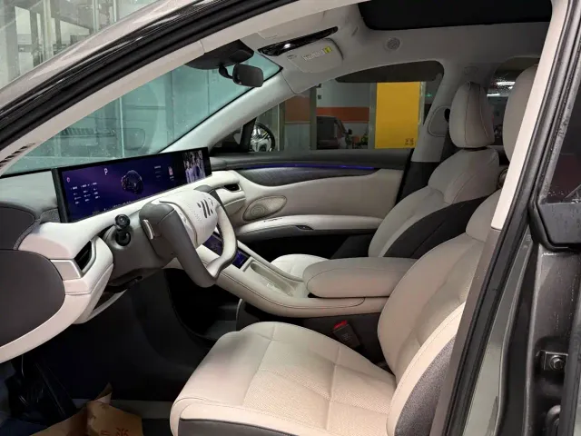 IM Motors LS6 — Фото автомобиля 9