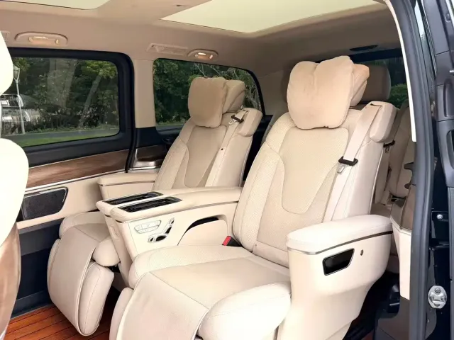 Mercedes-Benz V-Class — Фото автомобиля 6