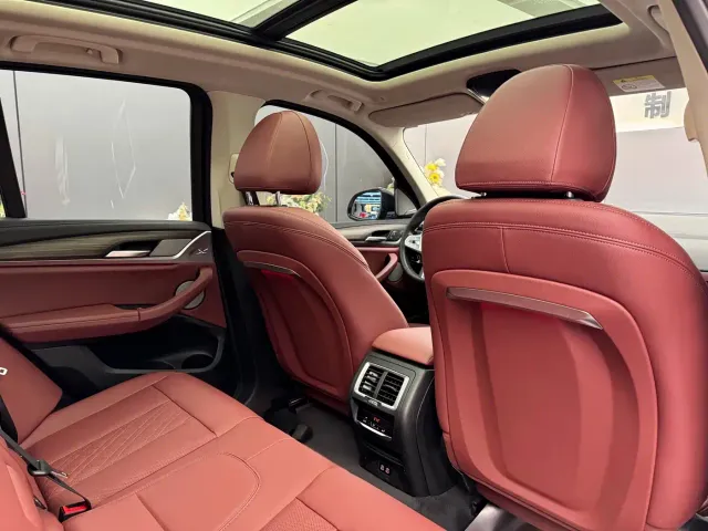 BMW X3 — Фото автомобиля 7