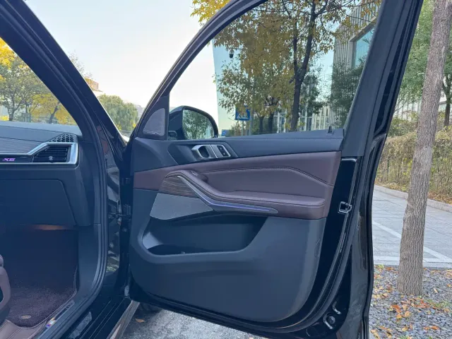 BMW X5 — Фото автомобиля 28