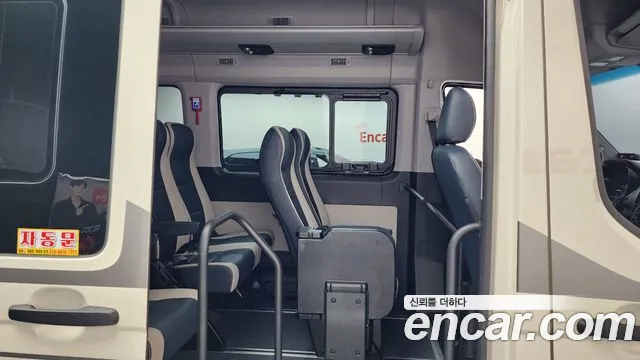 Hyundai Solati Solati 15 мест — Фото автомобиля 10