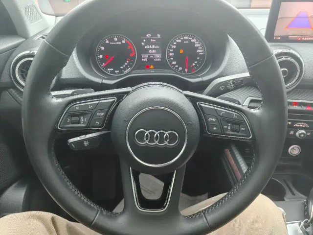 Audi Q2L — Фото автомобиля 11