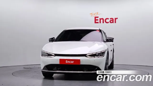 Kia EV6 — Фото автомобиля 3