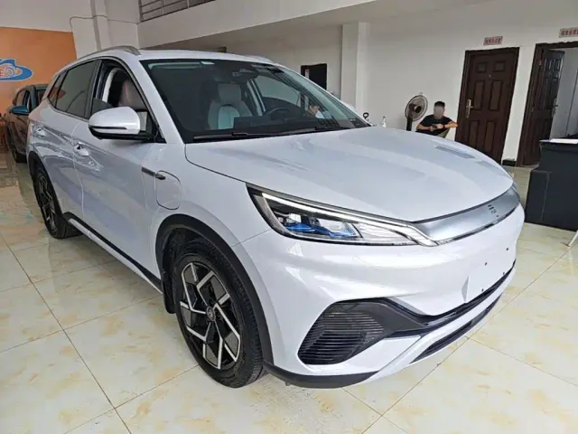 BYD Yuan PLUS — Фото автомобиля 3