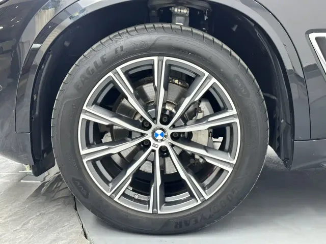 BMW X5 — Фото автомобиля 25