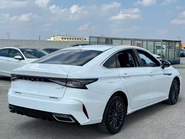 Chery Arrizo 8 — Фото автомобиля 14