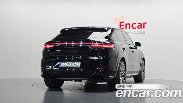 Porsche Cayenne — Фото автомобиля 4