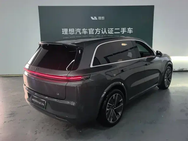 Li Auto L8 — Фото автомобиля 3
