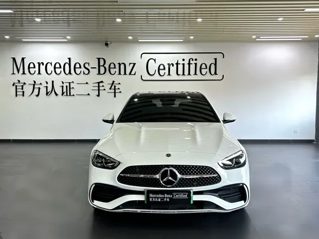 Фотография автомобиля — Mercedes-Benz C-Class