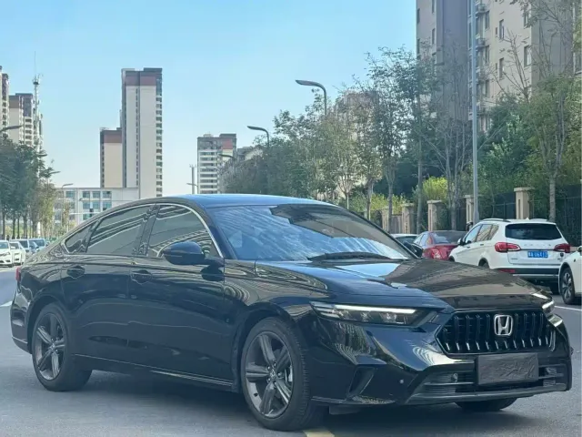 Honda Inspire — Фото автомобиля 2