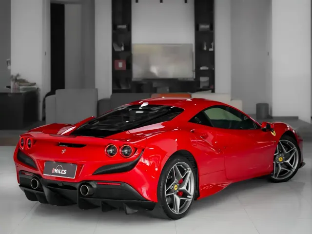 Ferrari F8 — Фото автомобиля 6
